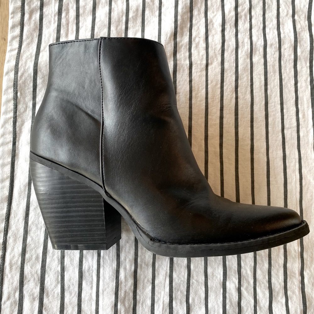 🖤 Black Boots 🖤